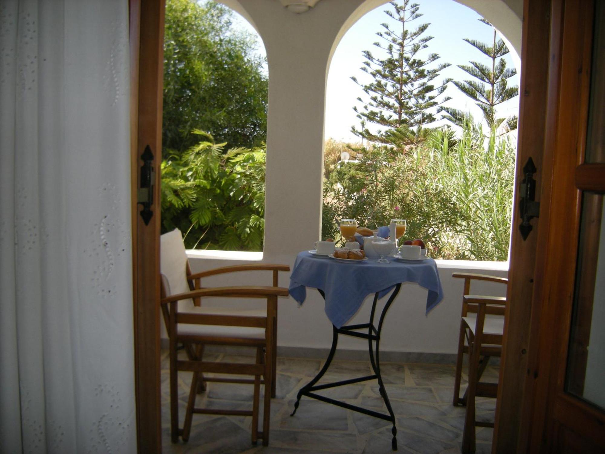 Roussos Beach Hotel Naousa  Exterior foto