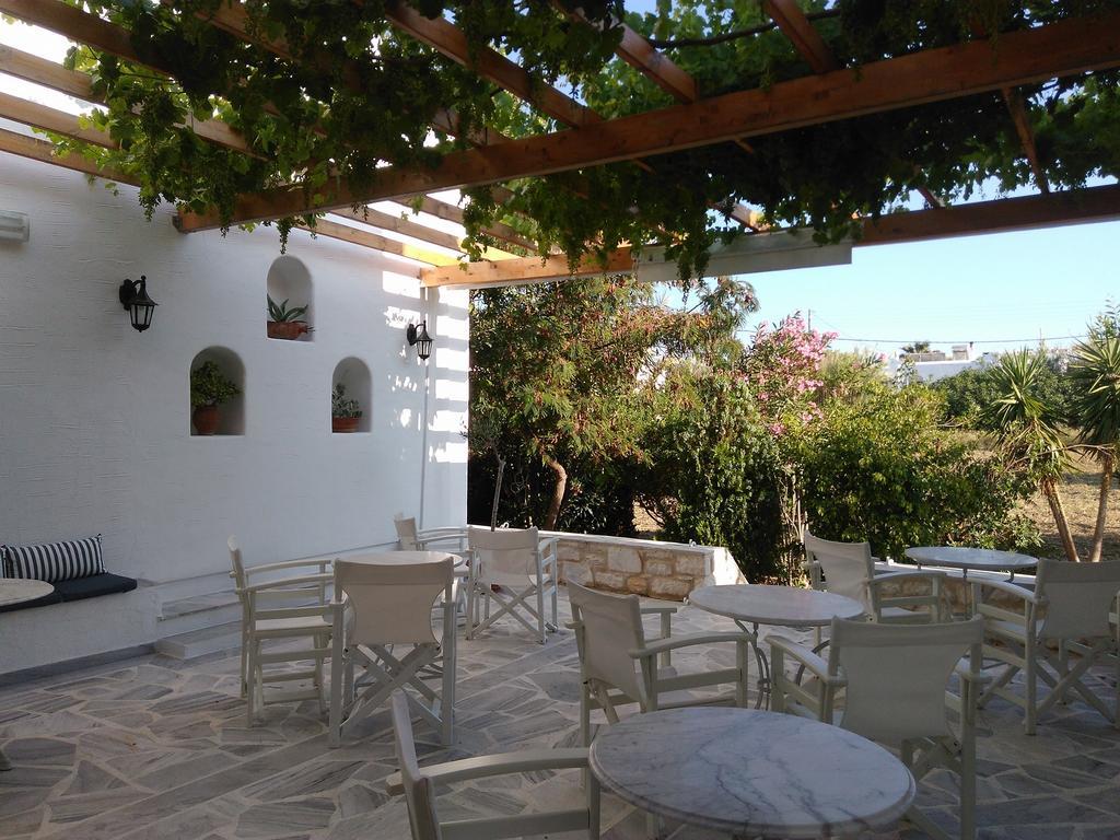 Roussos Beach Hotel Naousa  Exterior foto