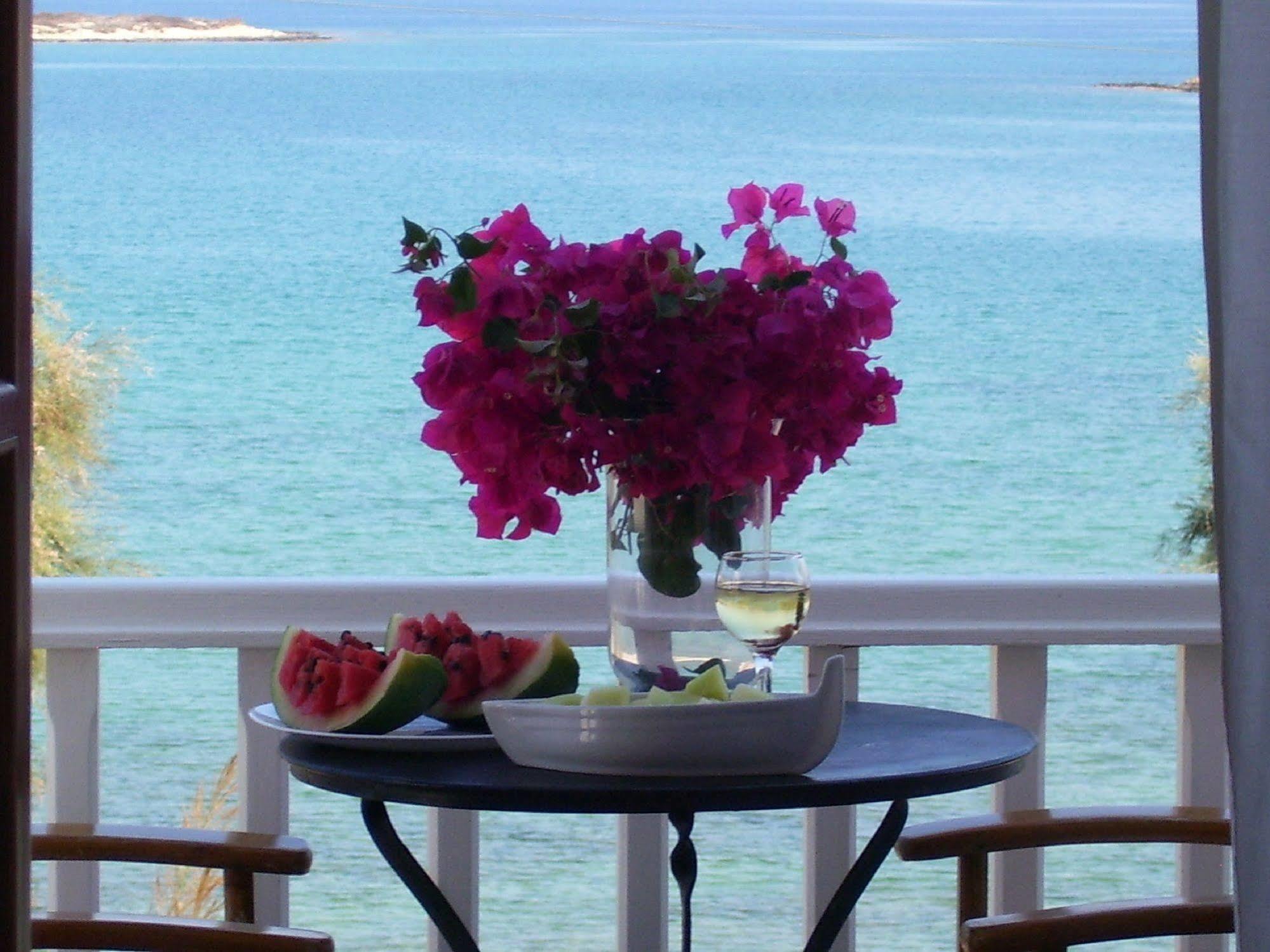 Roussos Beach Hotel Naousa  Exterior foto