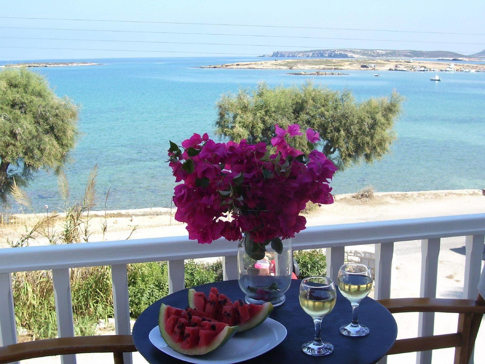 Roussos Beach Hotel Naousa  Exterior foto