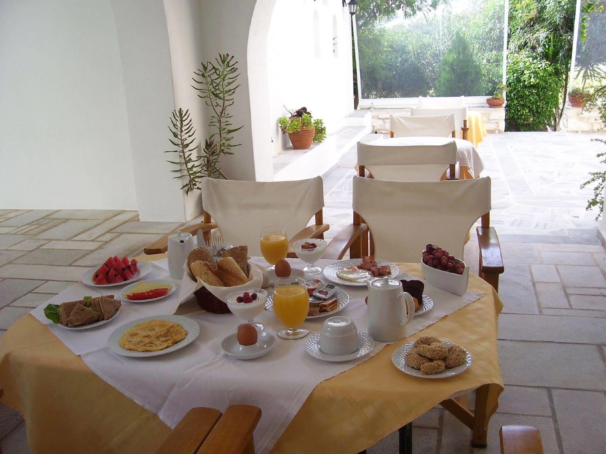 Roussos Beach Hotel Naousa  Exterior foto
